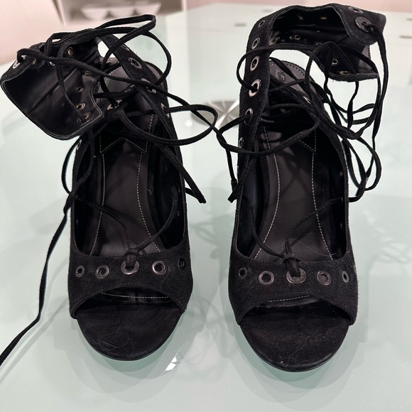 NEW Kendall & Kylie Faux Swede Black 3” Heels Size 8 NWOT - Picture 5 of 6